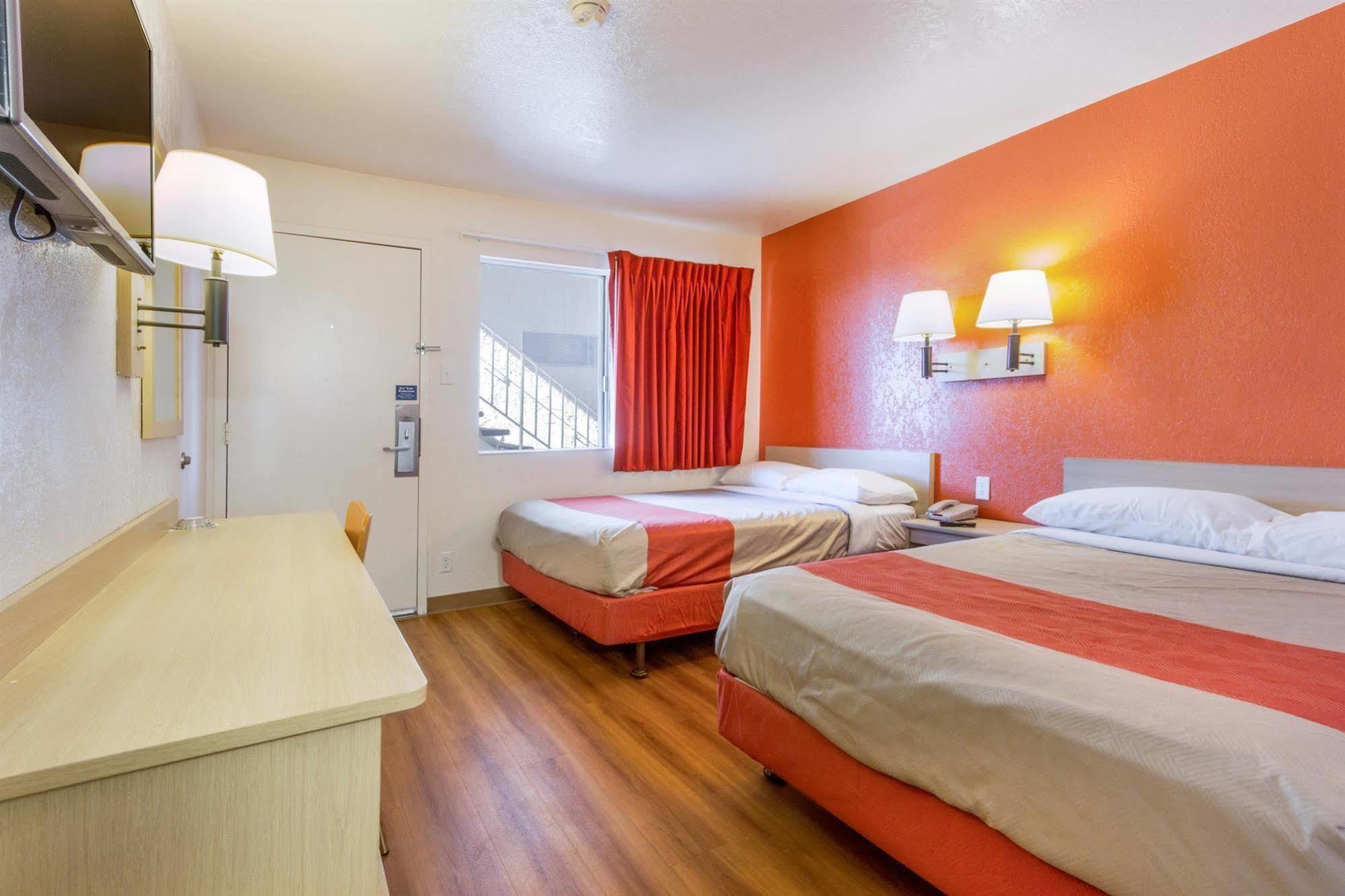 Motel 6-Phoenix, Az - North Bell Road Bagian luar foto