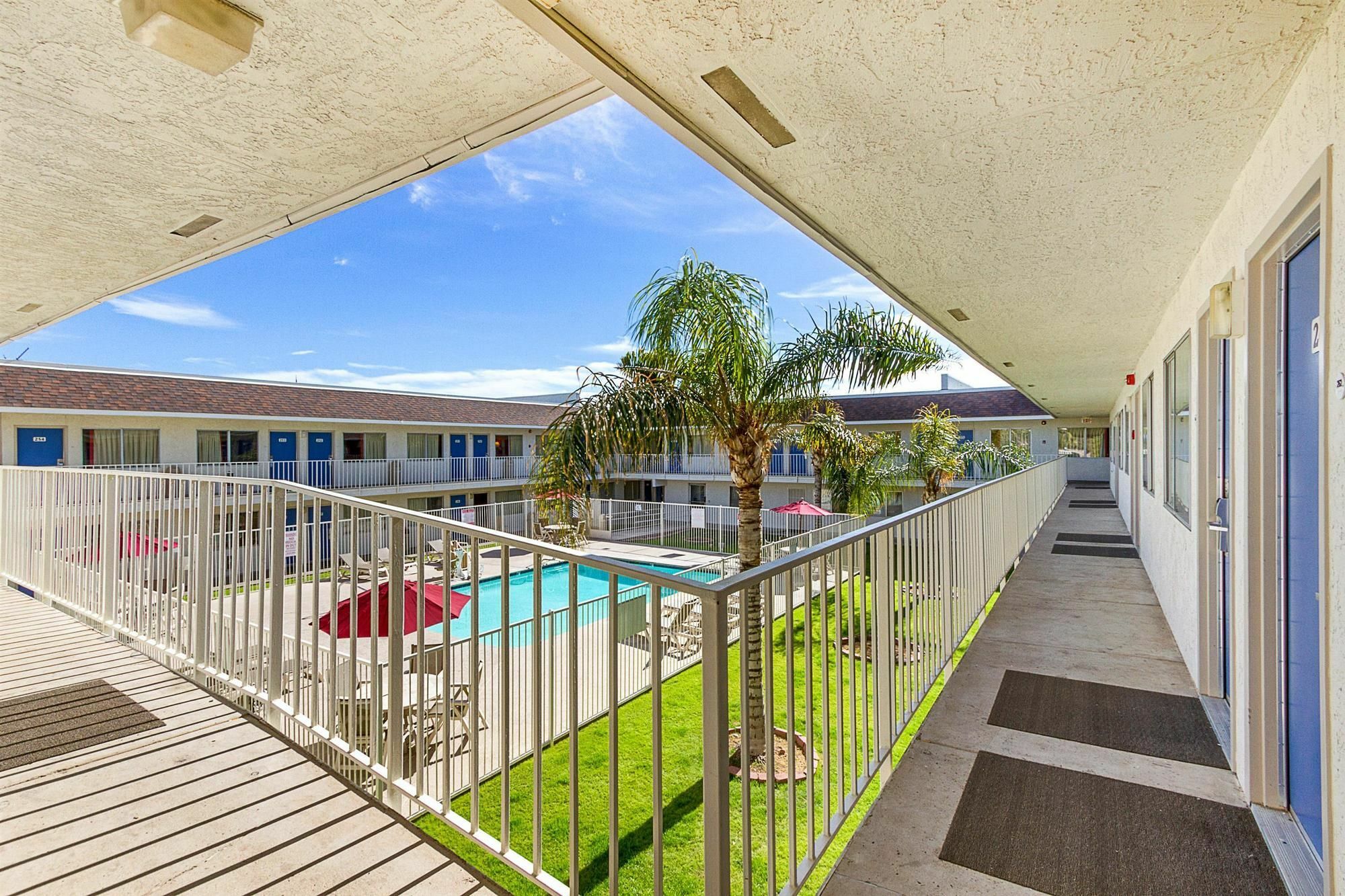 Motel 6-Phoenix, Az - North Bell Road Bagian luar foto